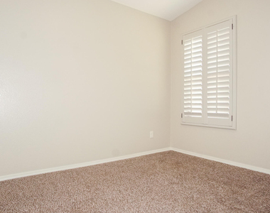 14816 Tierra Haven Avenue - Photo Thumbnail 16
