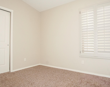 14816 Tierra Haven Avenue - Photo Thumbnail 10