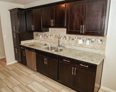 14816 Tierra Haven Avenue - Photo Thumbnail 7