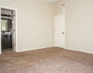 14816 Tierra Haven Avenue - Photo Thumbnail 19