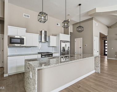 12252 Desert Dove Avenue - Photo Thumbnail 7