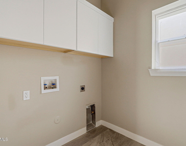 12252 Desert Dove Avenue - Photo Thumbnail 23