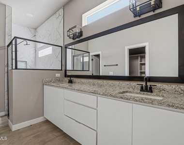 12252 Desert Dove Avenue - Photo Thumbnail 14