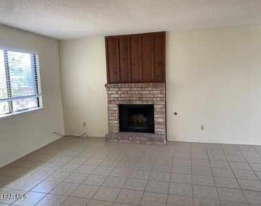 7041 Orizaba Avenue - Photo Thumbnail 5
