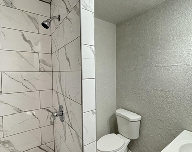 821 Olson Street - Photo Thumbnail 8