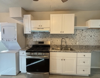 821 Olson Street - Photo Thumbnail 6