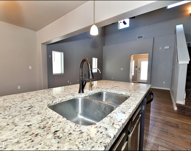 14925 Willie Worsley Avenue - Photo Thumbnail 18
