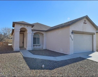 2232 Honour Point Place - Photo Thumbnail 1