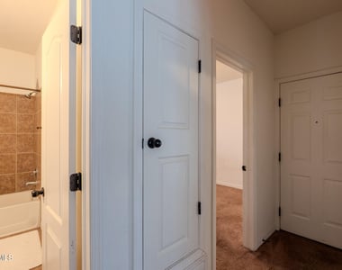 2232 Honour Point Place - Photo Thumbnail 23