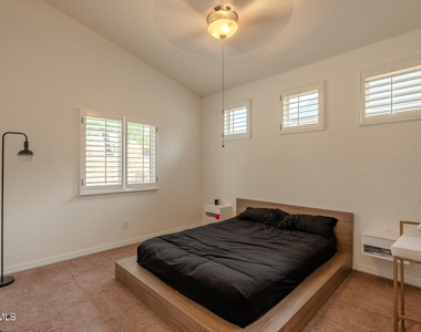 2232 Honour Point Place - Photo Thumbnail 19