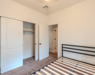 2232 Honour Point Place - Photo Thumbnail 27