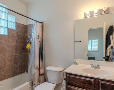 2232 Honour Point Place - Photo Thumbnail 21