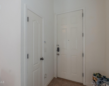 2232 Honour Point Place - Photo Thumbnail 10