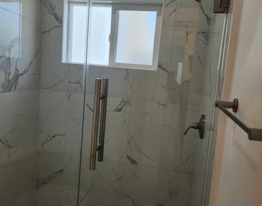 6728 Amposta Drive - Photo Thumbnail 12