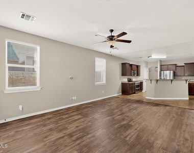 4921 Adrian Campos Street - Photo Thumbnail 10