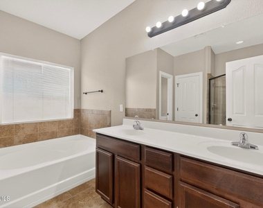 4921 Adrian Campos Street - Photo Thumbnail 22