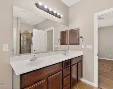 4921 Adrian Campos Street - Photo Thumbnail 23