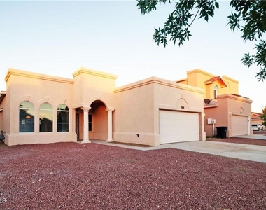 304 Jim Hofher Place - Photo Thumbnail 1