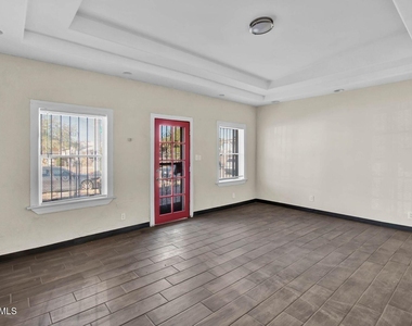 3816 Findley Avenue - Photo Thumbnail 2