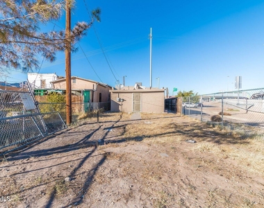 3816 Findley Avenue - Photo Thumbnail 13