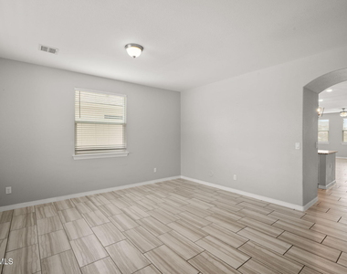 14760-a Sam Garcia Avenue - Photo Thumbnail 4