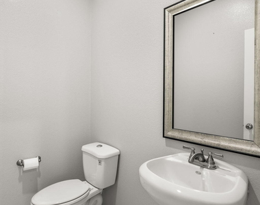 14760-a Sam Garcia Avenue - Photo Thumbnail 22
