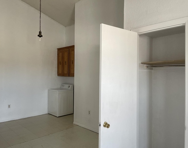 7214 Dale Road - Photo Thumbnail 10