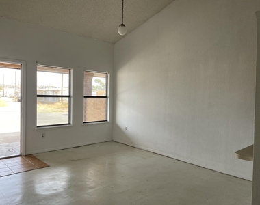 7214 Dale Road - Photo Thumbnail 8