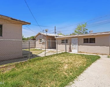 209 N Seville Drive - Photo Thumbnail 2