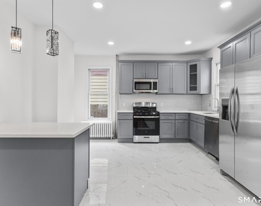 37 Johnson Street - Photo Thumbnail 14