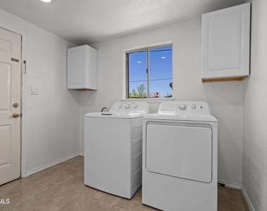 209 N Seville - Photo Thumbnail 21