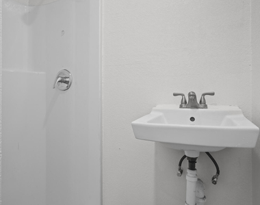 209 N Seville - Photo Thumbnail 8