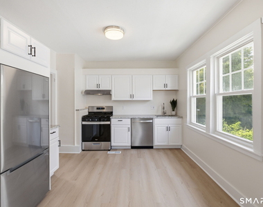 84 Sherwood Place - Photo Thumbnail 7