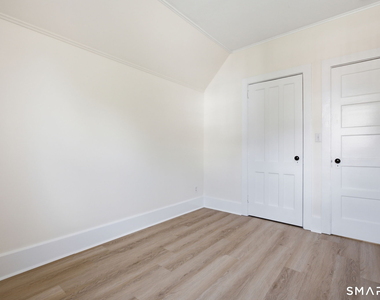 84 Sherwood Place - Photo Thumbnail 15