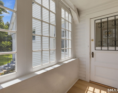 84 Sherwood Place - Photo Thumbnail 3