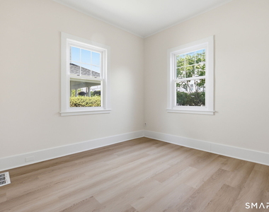 84 Sherwood Place - Photo Thumbnail 16