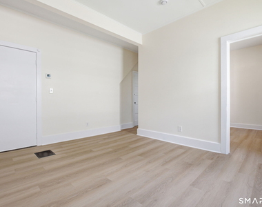 84 Sherwood Place - Photo Thumbnail 7