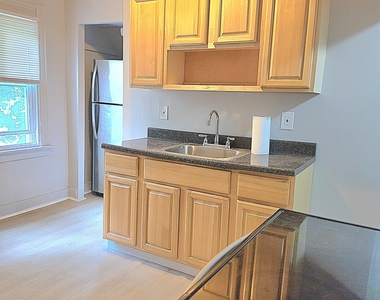 27 Waterville Street - Photo Thumbnail 6