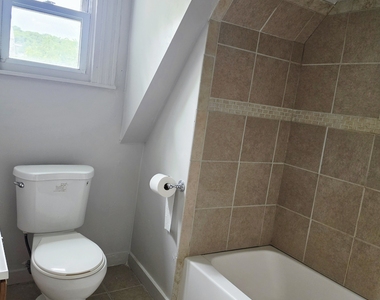 27 Waterville Street - Photo Thumbnail 7