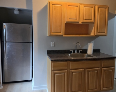 27 Waterville Street - Photo Thumbnail 4