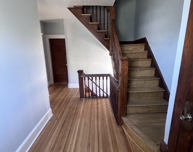 335 Ridgefield Avenue - Photo Thumbnail 3