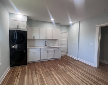 335 Ridgefield Avenue - Photo Thumbnail 8