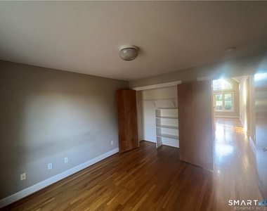 6 Kingsley Drive - Photo Thumbnail 8