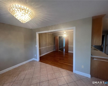 6 Kingsley Drive - Photo Thumbnail 23