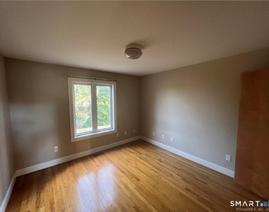 6 Kingsley Drive - Photo Thumbnail 7
