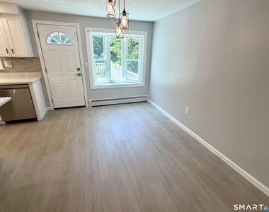 31 Forest Lane - Photo Thumbnail 4
