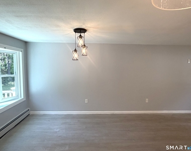 31 Forest Lane - Photo Thumbnail 5