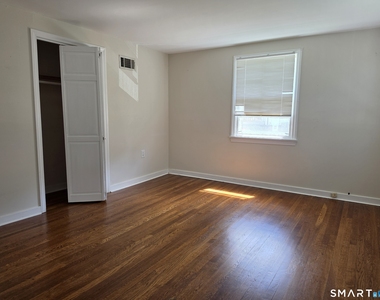68 Geissler Drive - Photo Thumbnail 13