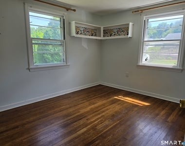 68 Geissler Drive - Photo Thumbnail 11