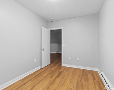 36 Main Street - Photo Thumbnail 12